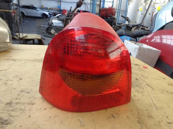 FEU ARRIERE GAUCHE RENAULT - Vue 1